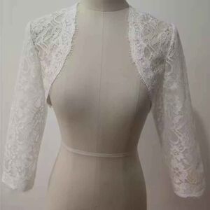 Elegant White Lace Bolero
